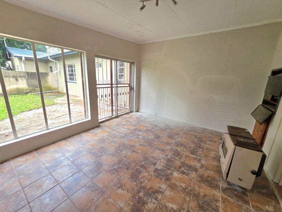 5 Bedroom Property for Sale in Jordania Free State